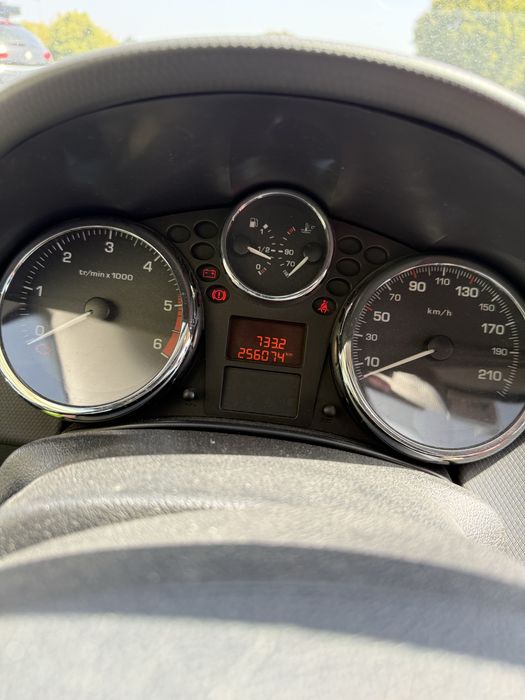 Peugeot 207 1.4 HDi | Económico | 2007 | 5 portas