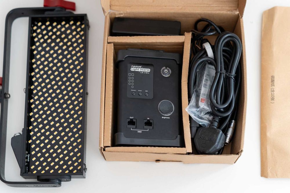 Aputure Light Storm LS 1/2w – Painel LED