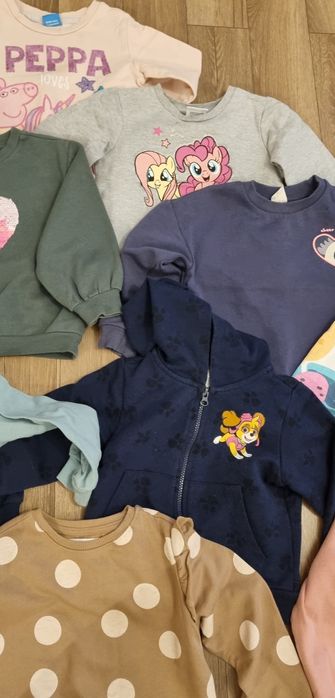 Bluzy dziewczęce rozmiar 104