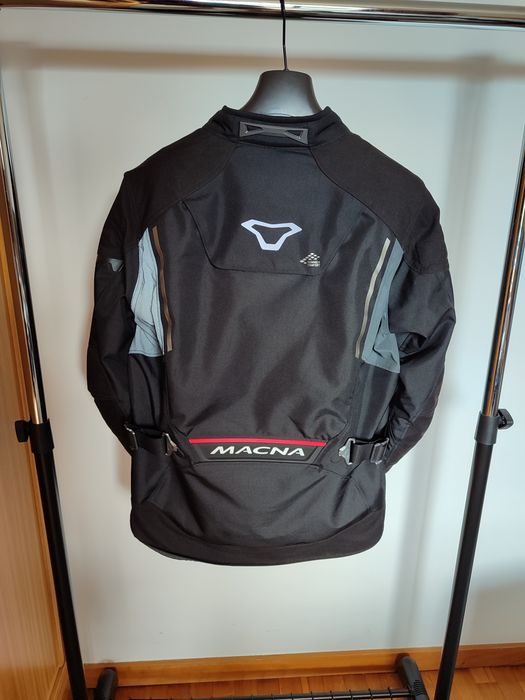 Casaco masculino Macna Novo - Baixa de preço