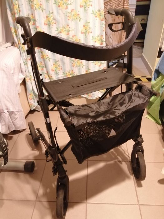 Rolator, chodzik z torbą (409)