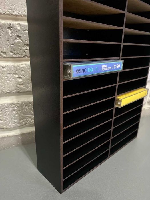 Полка для аудиокассет №30