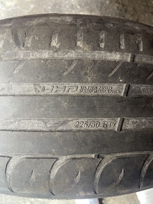 Продам шины 225/50 R17