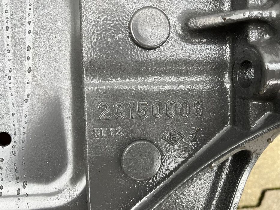 mocowanie skrzynki na akumulatory volvo fh 5 euro 6 nowe wspornik