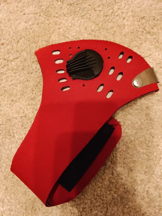 Maska antysmogowa brak jednej części