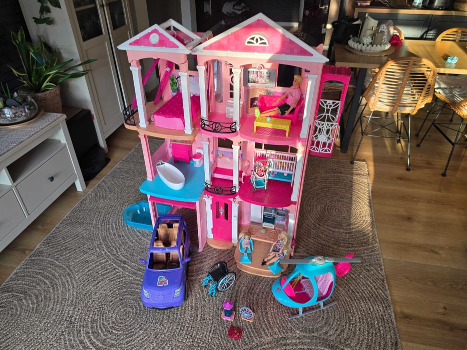 Domek dla Barbie duży + dodatki