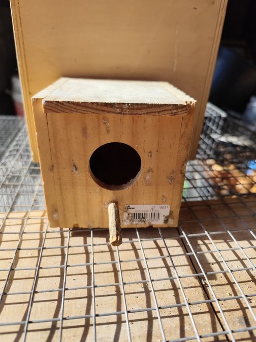 Material de criação de pássaros