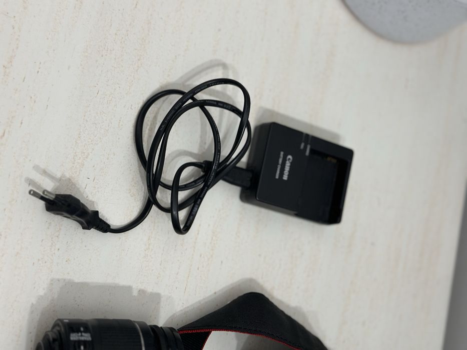 Máquina Fotográfica Canon EOS 600D