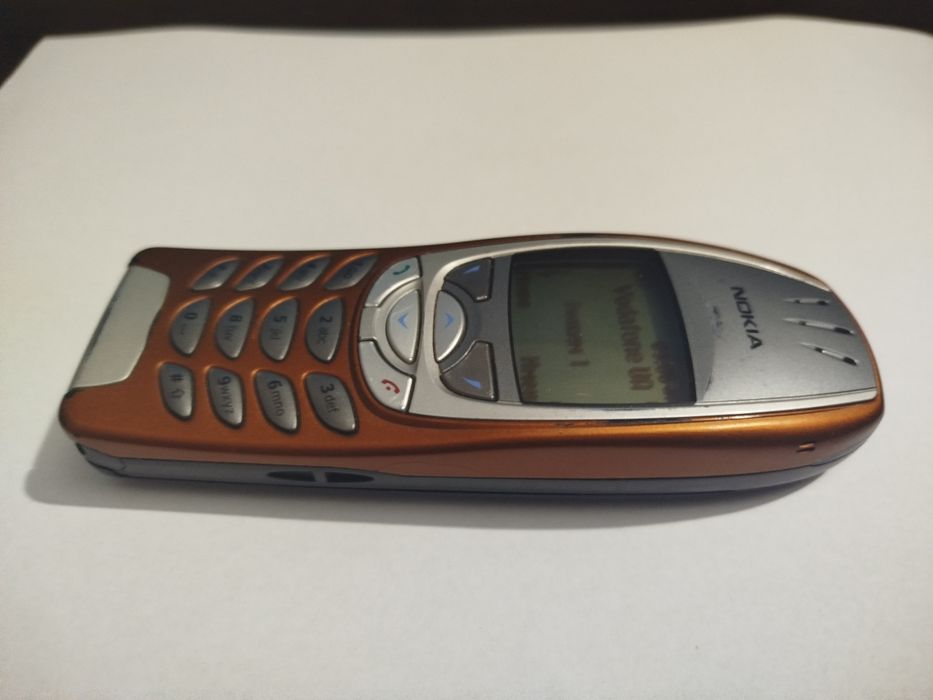 Nokia 6310 у гарному стані, повністю функціональний