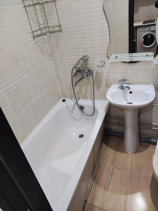 Продам 1 к.кв. Добровольцев 5, метро Метростроителей