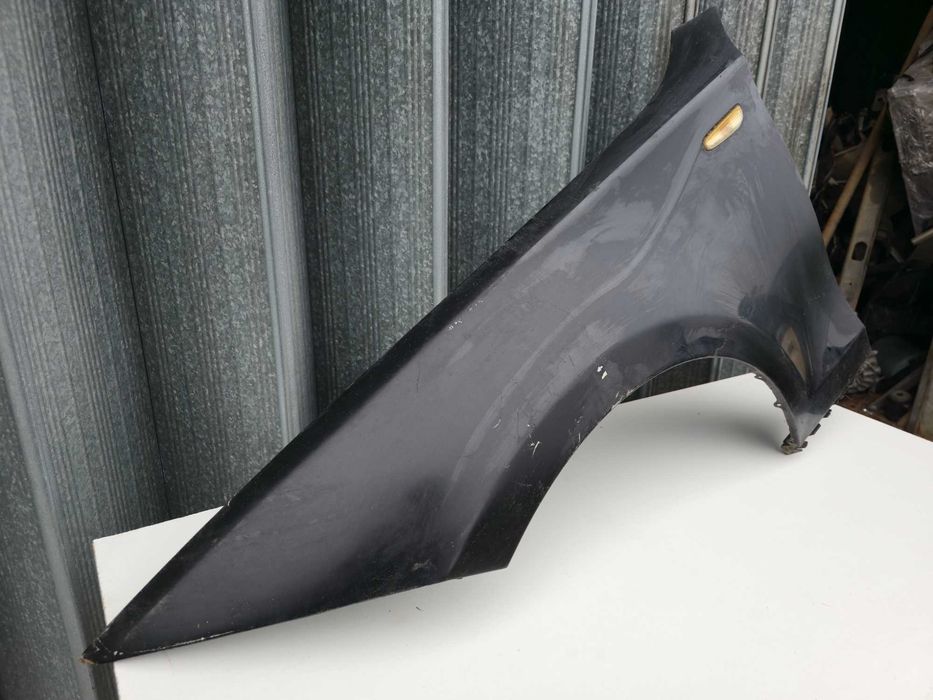 Guarda lamas esquerdo BMW Serie 1 E81 E82 E87 (2003.-2013.)