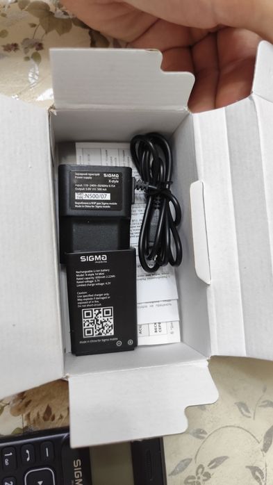 Кнопочний телефон з українською мовою Sigma 14 mini