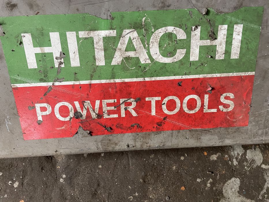 Отбойный молоток Hitachi