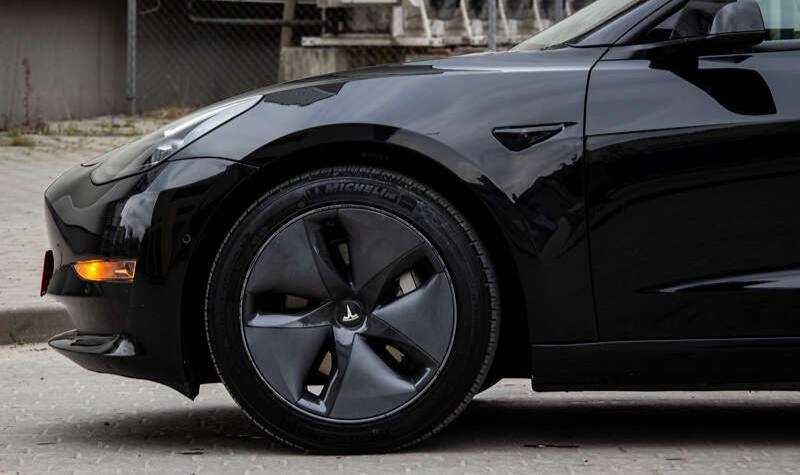 Tesla Model 3 2021 AWD