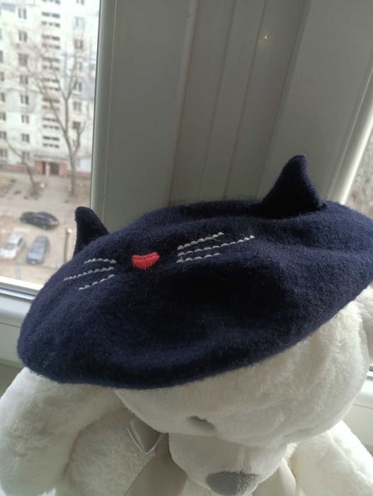 Берет с кошачьими ушками