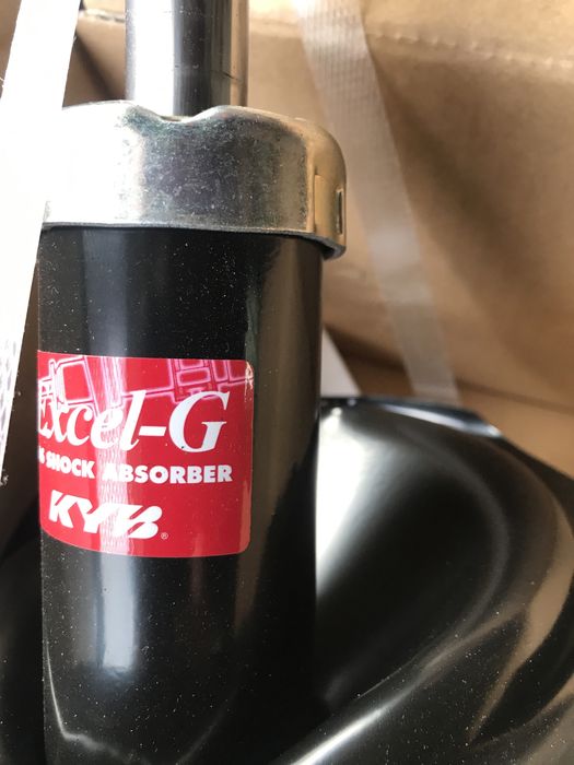 Амортизатор передний левый и правий  Kayaba - 339125