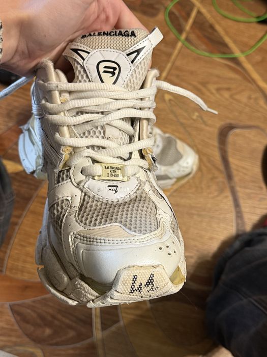 Balenciaga runner white