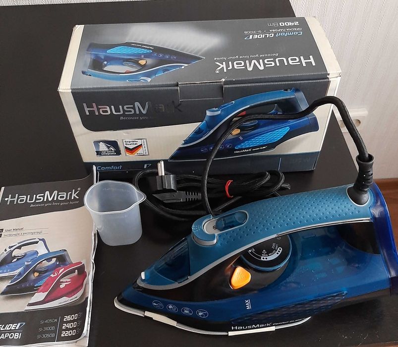Утюг HausMark SI3100B