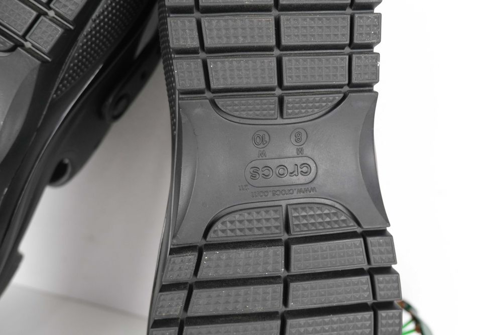 Crocs  classic mega crush sandal     rW10