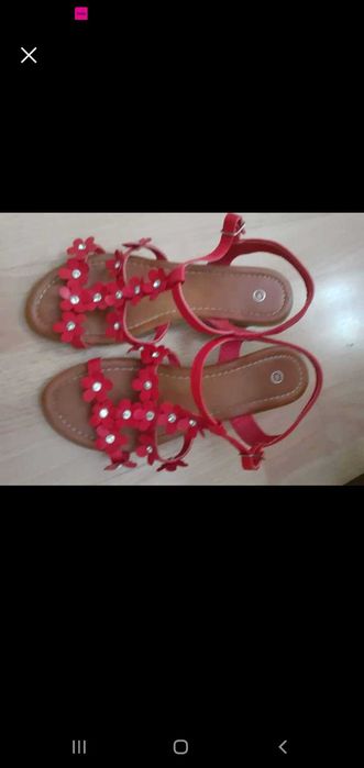 Sandały czerwone roz.36
