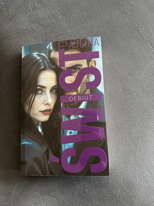 Paulina Świst „Debiut”