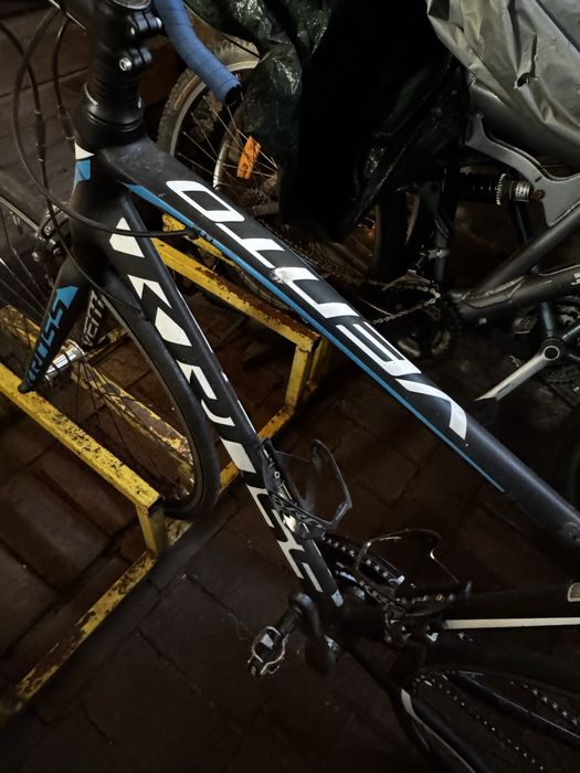 Kross Vento 2.0 z pedałami Shimano