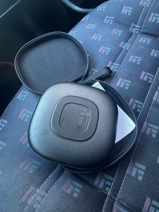 Coluna / Microfone de Conferência Anker PowerConf Bluetooth Com Carregador (NOVO)