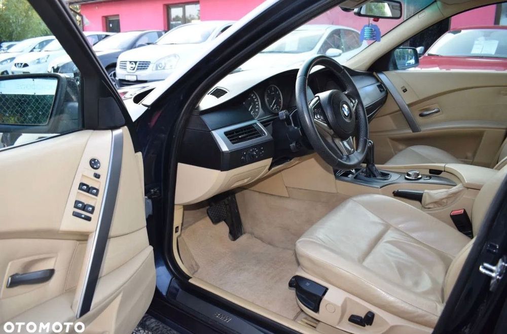 BMW e61 2.0D Mpakiet