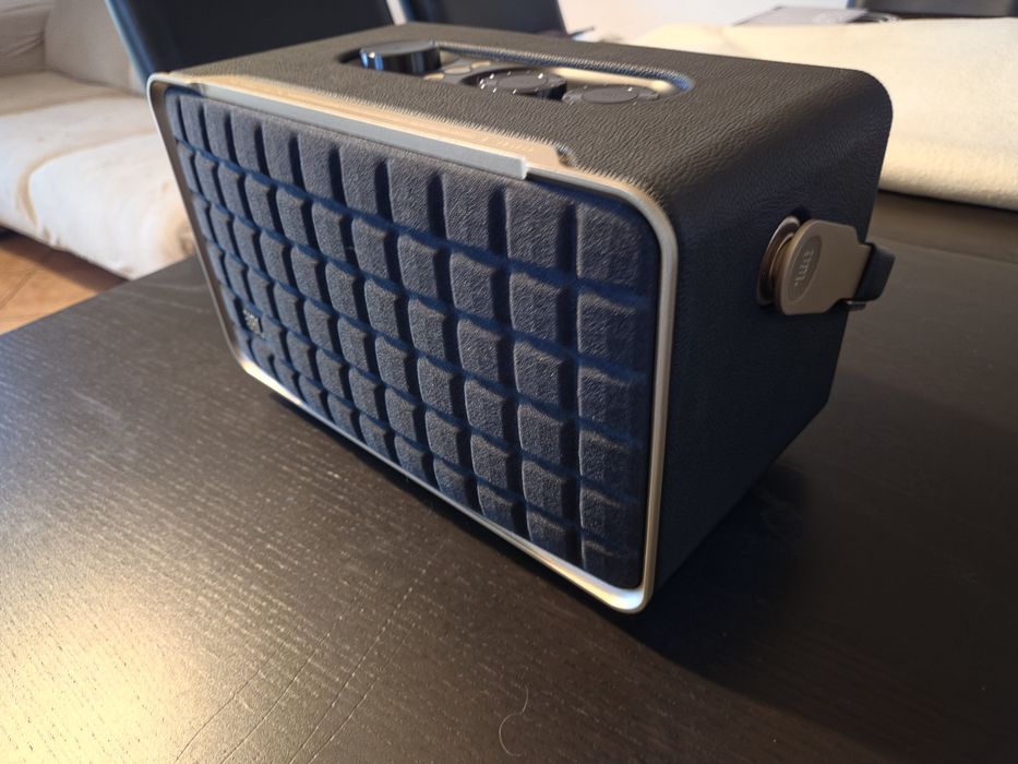 Coluna Bluetooth JBL Authentics 300 como nova