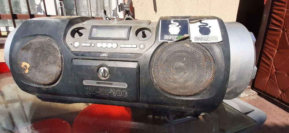 Boombox jvc rv dp100 Rydzynki • OLX.pl
