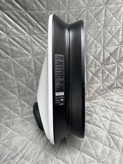 Schneider Electric EVlink Home.