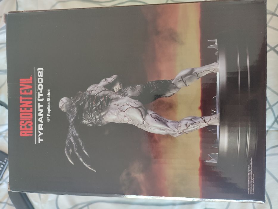 Resident Evil Tyrant - Limited Edition Statue