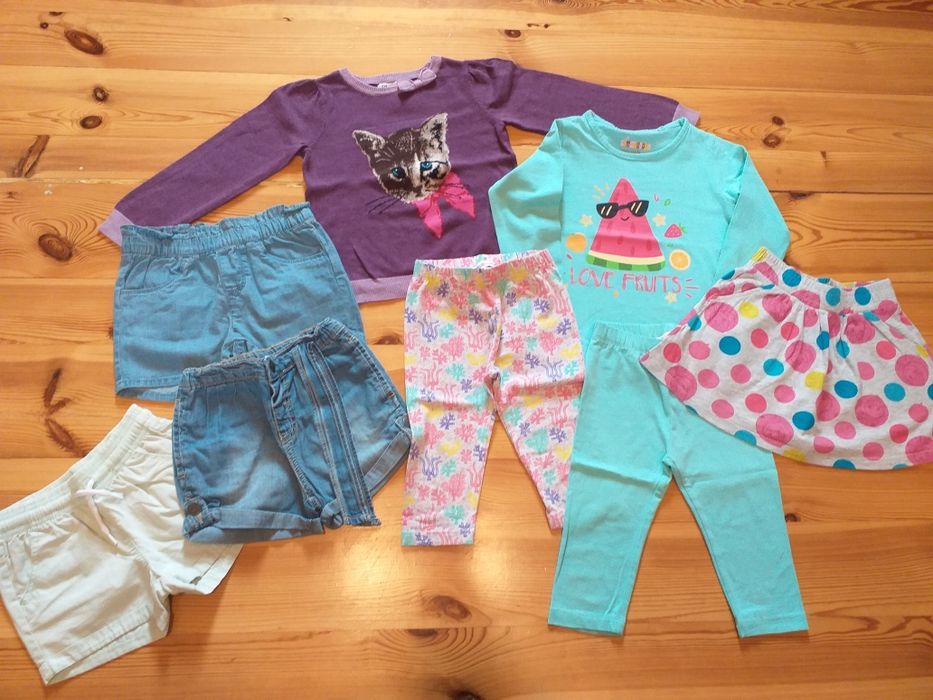 Zestaw ubrań dla dziewczynki 98-104.