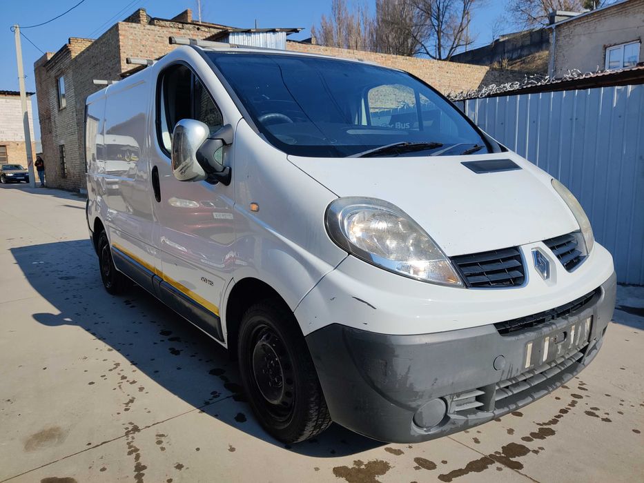 Розборка Рено Тарфик 2 разборка запчастини шрот Renault Trafic трафік