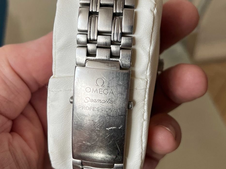 Мужские часы, Omega - кварц,