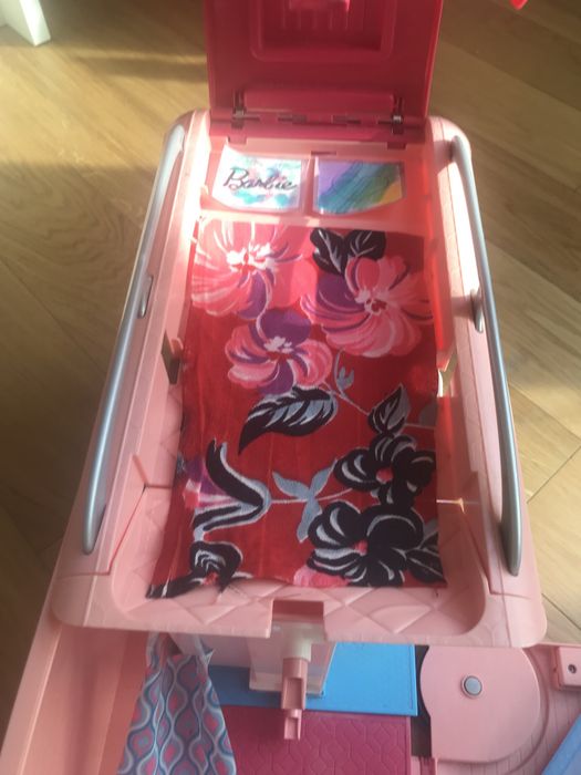 Kamper Barbie z dodatkami