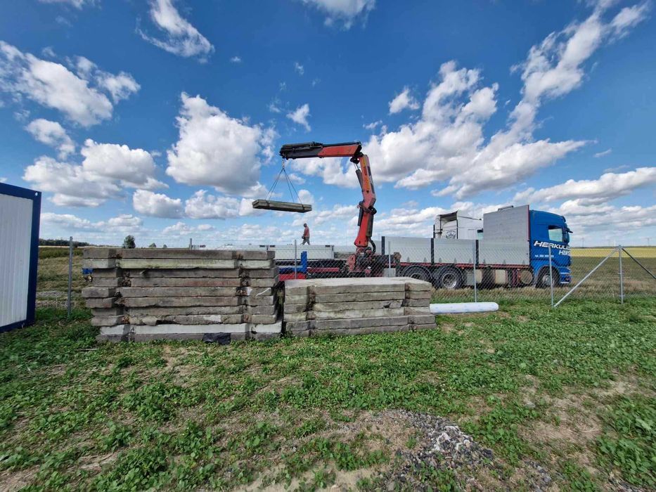 Transport HDS, Załadunek, Rozładunek, dźwig, żuraw, 6,6t, wysięg 18,9m