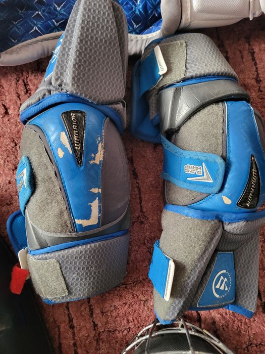 Хокейна екіпіровка