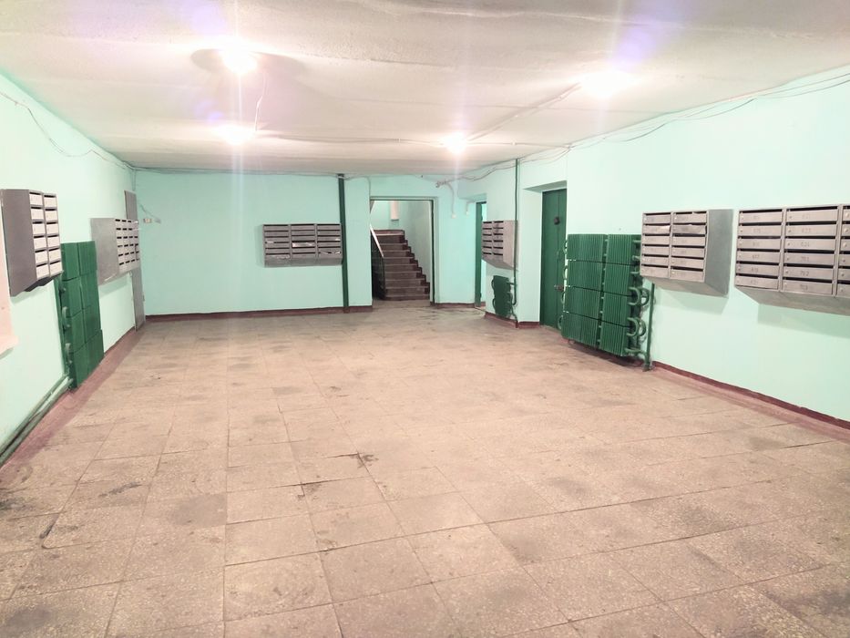 6.990 тыс дол.Реальная! Продам  1 ком.гостинку район Одесской. Сертификат да