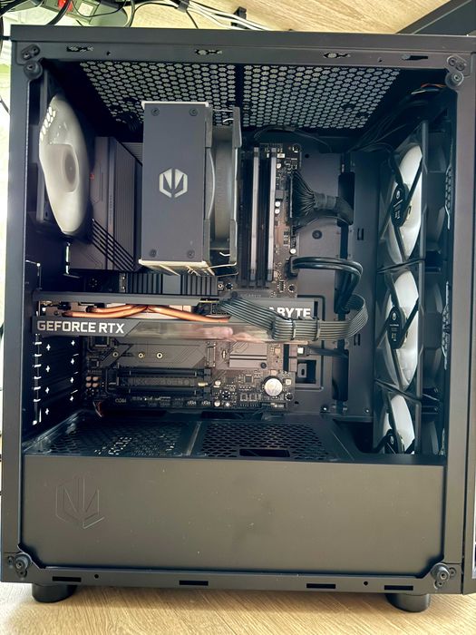 Komputer gamingowy - | Intel i5-12400F | RTX 3060 | 16gb RAM | SSD 1Tb | Win 11 |