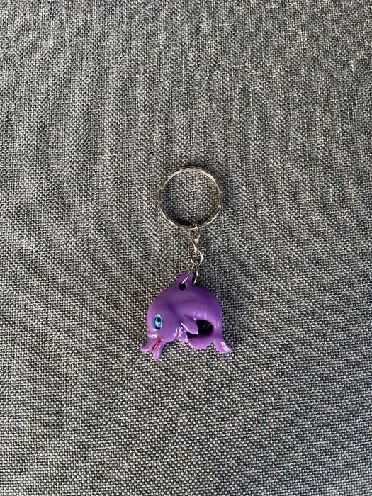 Брелок дельфін фіолетовий