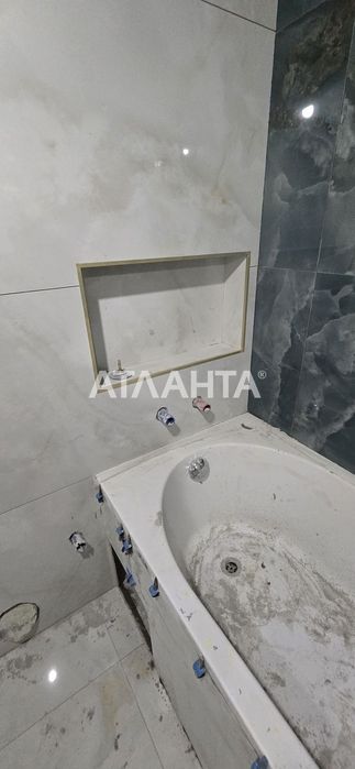 Квартира у Ріел Сіті — ВИГІДНЕ житло з майже готовим ремонтом