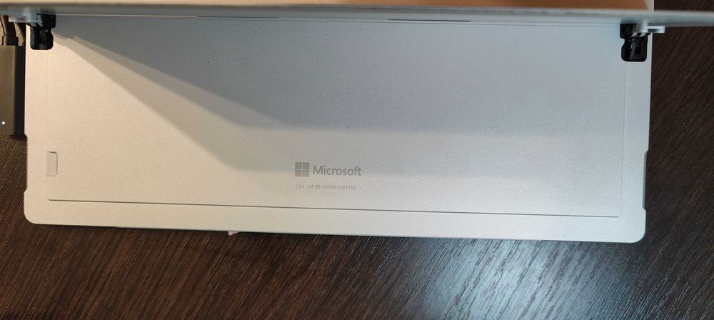 Microsoft Surface Pro 4 1724 i5 6300U 4GB 128GB