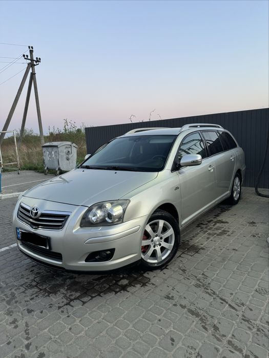 Тойота Авенсіс  2,2тді