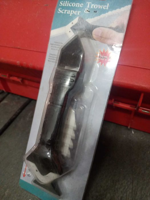 uma ferramenta de silicone para noiva e acabamento