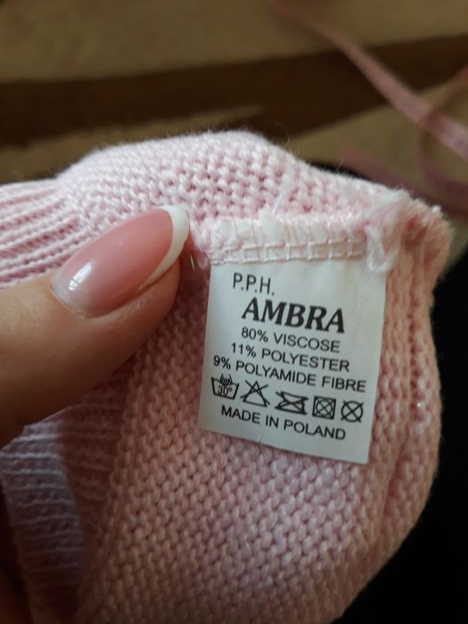 Берет на дівчинку