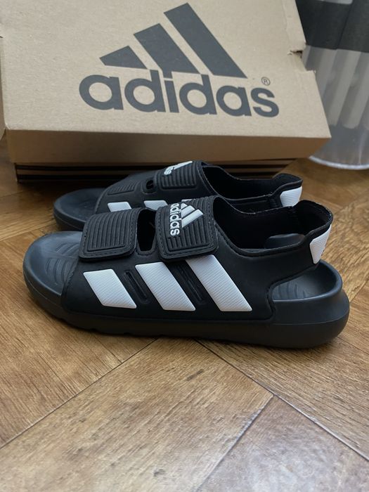 Сандалі босоніжки Adidas