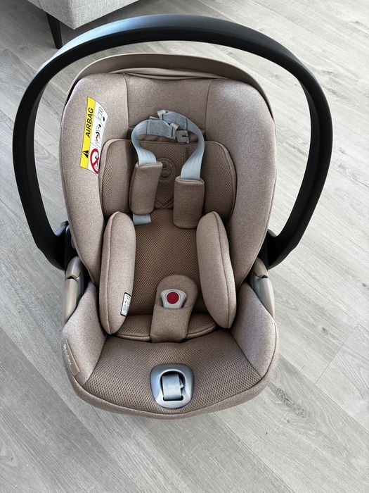 Ovo Cybex Cloud-T Cozy Beige + capa de inverno + adaptadores para carrinho de passeio