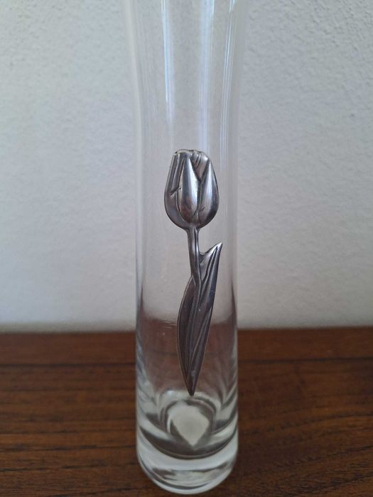 Jarra/solitário de vidro e estanho da Fundirroca