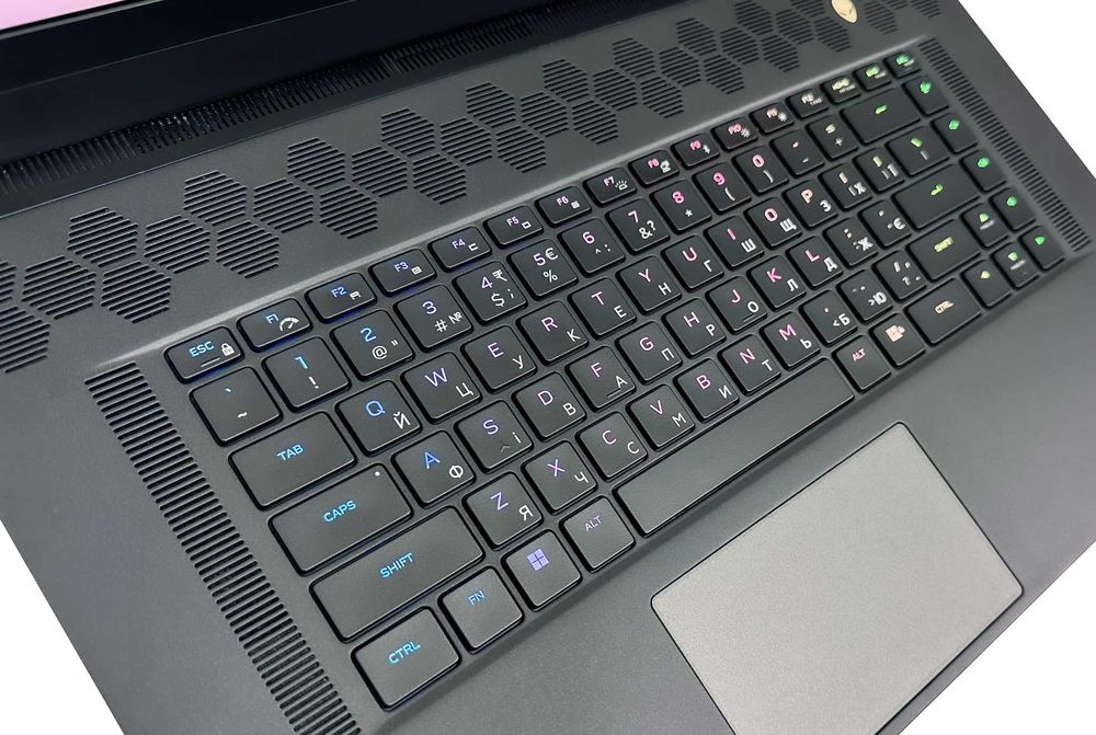 Ноутбук Alienware X17 R1: Core i7-11800H/32ГБ/RTX 3070/1ТБ/17" 360Гц